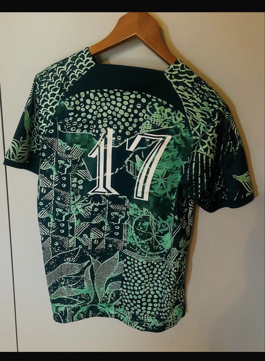 Nike Canottiere & Pantaloni: Nike Trikot Grösse M  – Usato da Cham venduto da Karabase 5