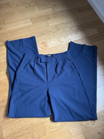 Pull&Bear Stoffhose blau wide leg Black Label Gr. S 36