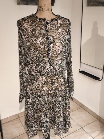 Kleid langarmig mit Kragen Grösse XL guter Zustand
