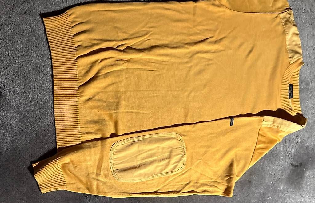 T-shirt: haut longue manche – Usato da Lausanne venduto da def_7qwq