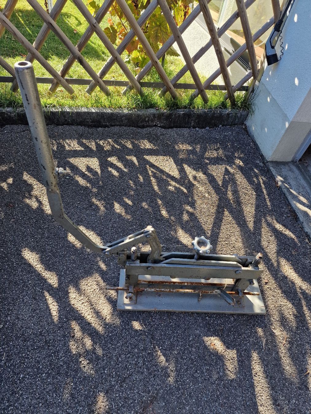 Tous les outils: Steintrenner-Steinknacker – D'occasion à Bellach par Sidu77 1