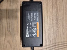 Yamaha E-Bike Akku Ladegerät ( PASC5)