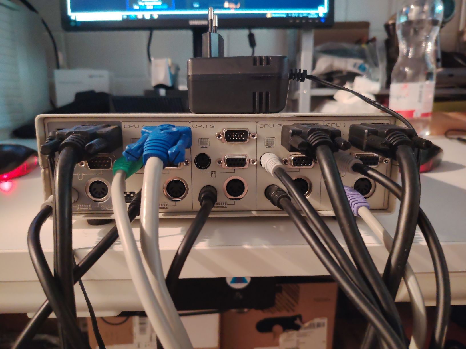 Hubs & Switches: ARP DATACON CS-104 CPU SWITCH gebraucht – Gebraucht aus Aesch BL von Gebrauchtes_AeschBL 3