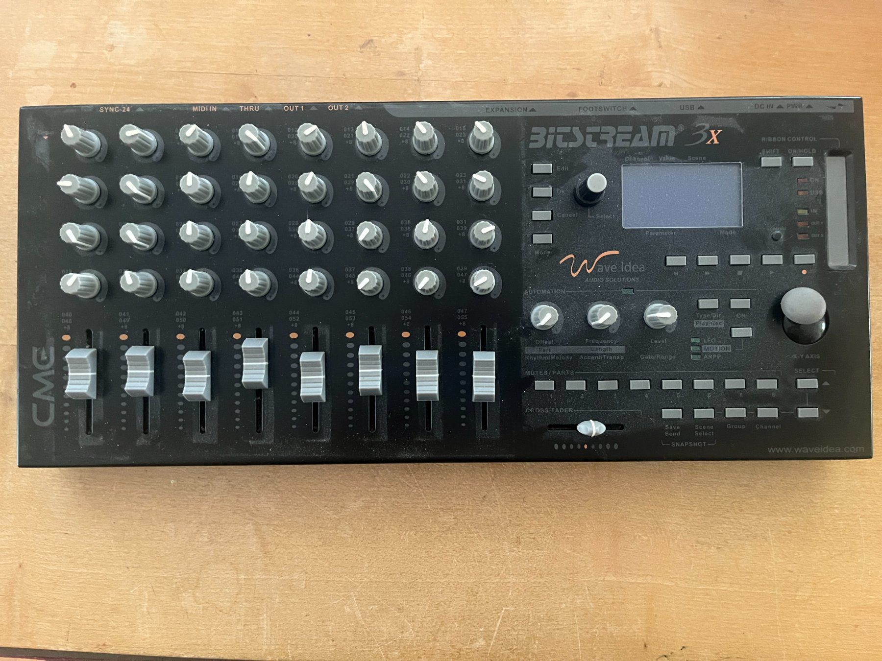 Console di mixaggio: CME Bitstream 3X MIDI Controller - Top Zustand! Studio – Usato da Wermatswil venduto da Alexborg