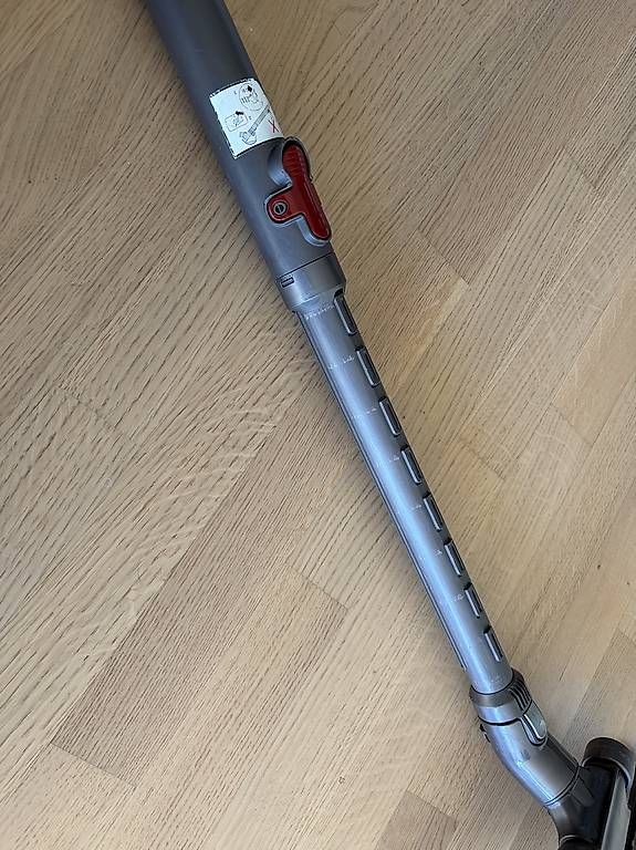Dyson Staubsauger & Zubehör: Dyson flache Bürste mit Teleskoprohr – Gebraucht aus Dübendorf von laser_91 4