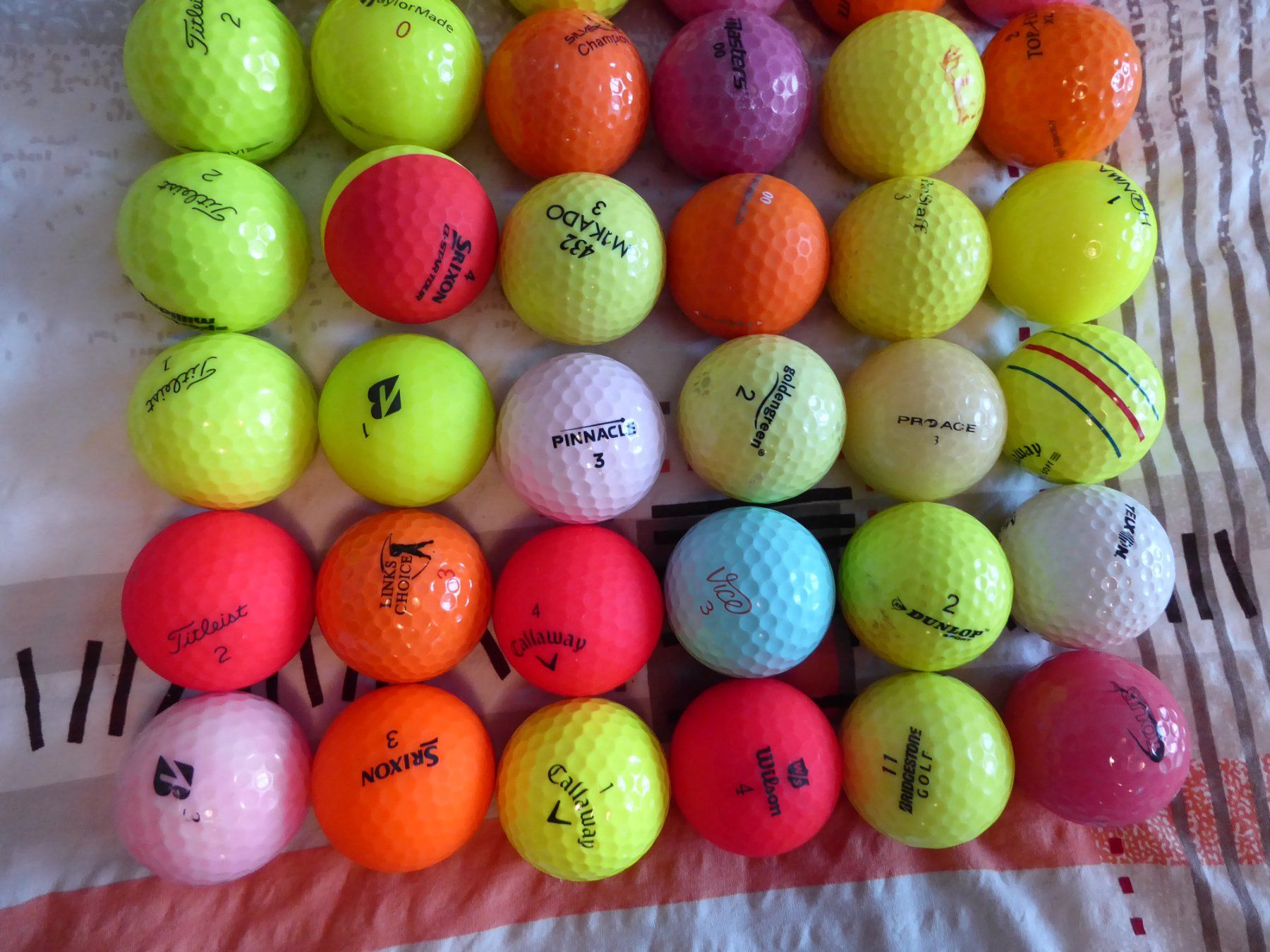 Titleist Palloni: 60 Golfbälle farbig – Usato da Wigoltingen venduto da colodur 3