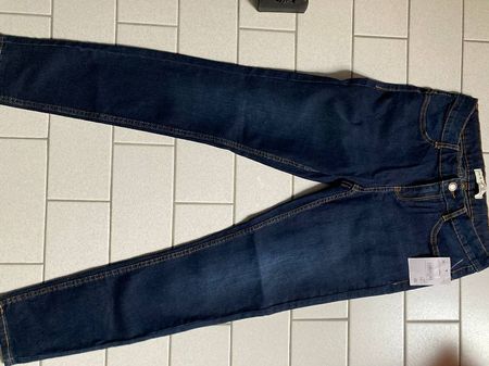 Jean neuf avec étiquette, taille 34/36