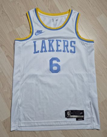 Nike LeBron James Lakers Trikot