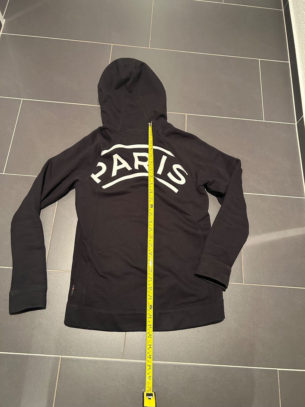 Jordan Maglioni & Felpe: PSG Hoodie – Nuovo (secondo la descrizione) da Schlieren venduto da Leavio 2