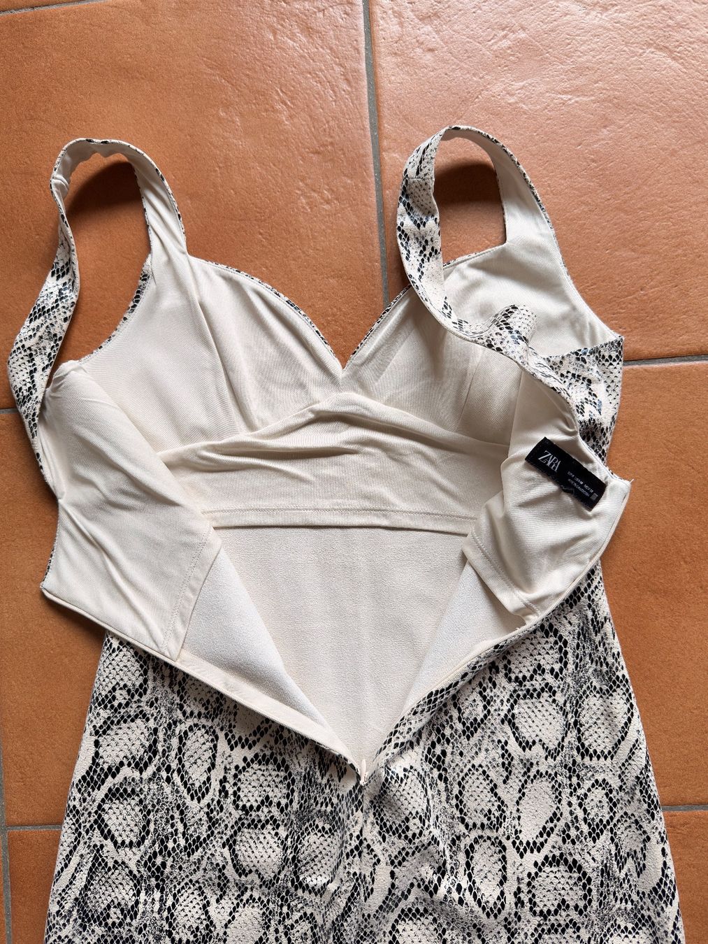 Zara Vestiti: Mini abito Zara – Nuovo (secondo la descrizione) da Bellinzona venduto da bul_mvy5 4