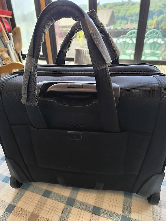 Valigie: Samsonite Business Pro JLX neu – Usato da Walliswil-Nbipp venduto da australien2007 2