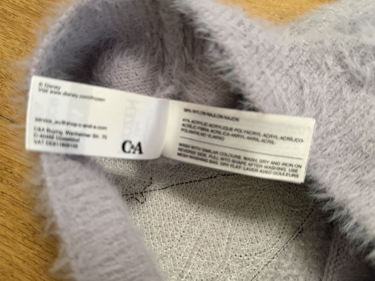 C&A Pullover & Sweatshirts: Pullover Frozen Elsa pailletten C&A Grösse 110 – Gebraucht aus Bern von Elisa64 5