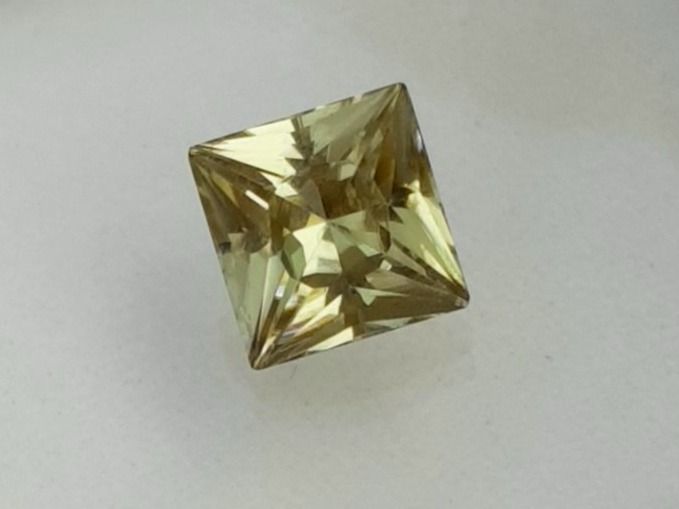 Pietre preziose: Csarite, Diaspore – Nuovo (secondo la descrizione) da Wolhusen venduto da toni079 3