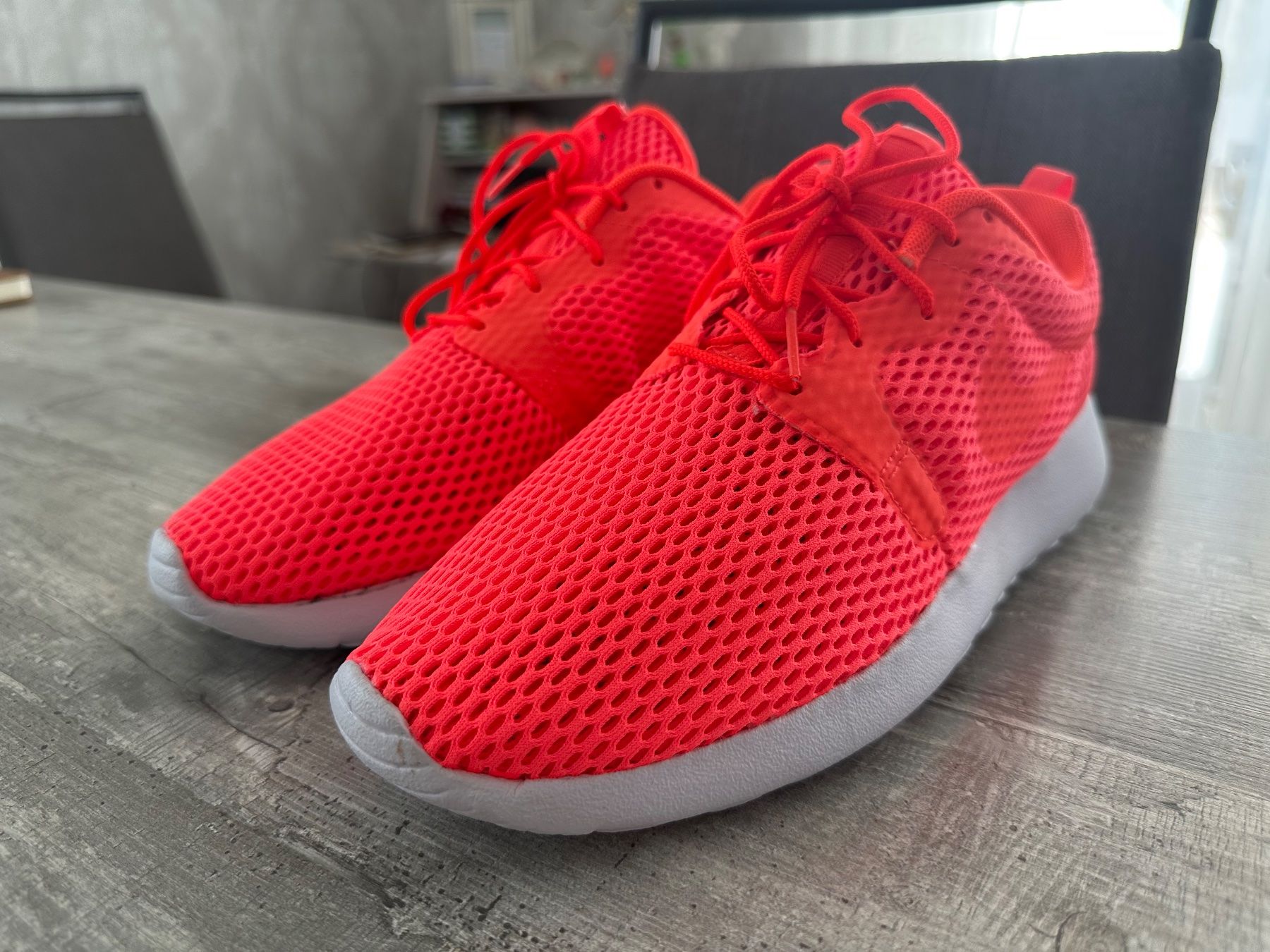Nike Scarpe da donna: Neue Schuhe von NIKE eher Gr.40 – Nuovo e nell'imballaggio originale da Oberwil-Lieli venduto da Svetlana28 5