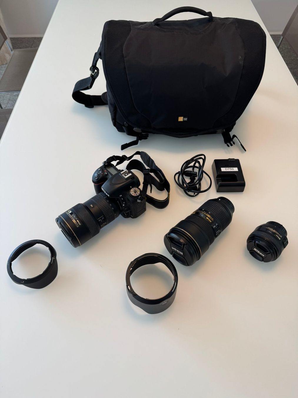 Nikon Kamera: Nikon D750 Set mit 3 Nikkor Ojektive – Gebraucht aus Sementina von tgian