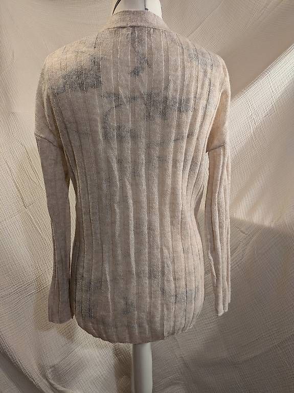 Giacche: Halbtransparente beige Strickjacke, Grösse XS – Usato da Schwyz venduto da Magdalena86 2