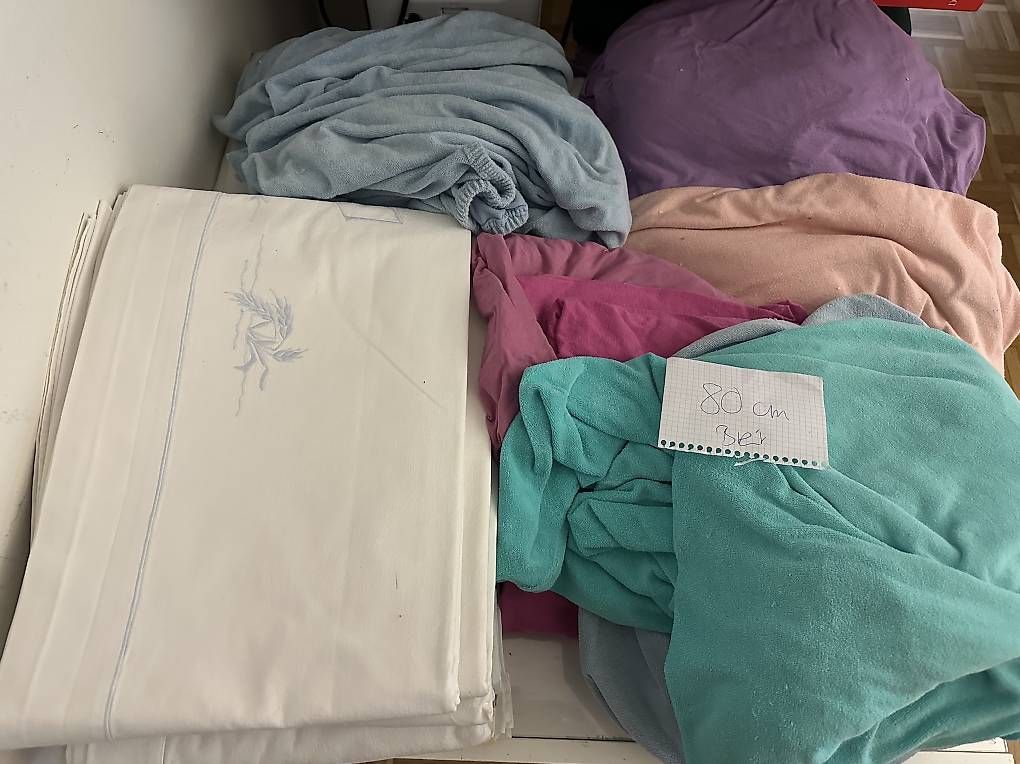 Biancheria da letto: Diverse Fixleintücher/RESERVIERT!! – Usato da Malters venduto da Dronny