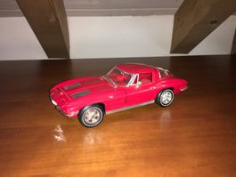 1963 Corvette C2 - 1/18
