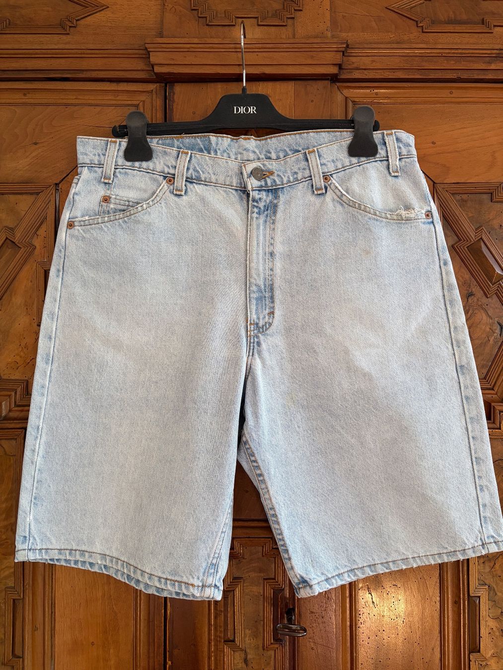 Levi's Jeans: LEVI'S VINTAGE Bermudashorts Größe 36 – Usato da Interlaken venduto da Bona55 1