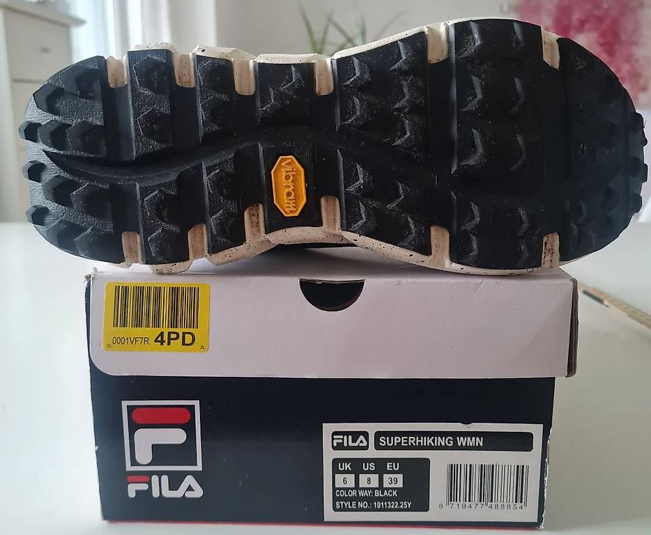 Scarpe per ragazzi: Trekkingschuhe FILA schwarz Gr. 39 – Usato da Kreuzlingen venduto da vir_thb7 4