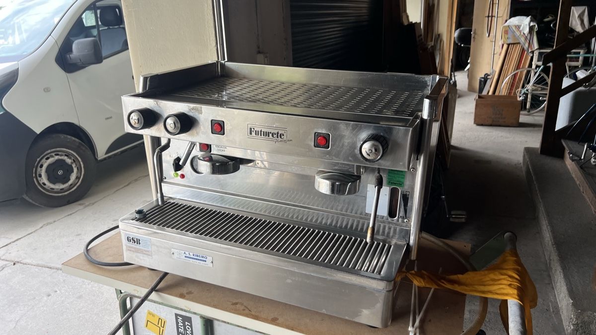 Macchine per caffè & Macchine per espresso: Futurete Platinum Espresso Machine – Difettoso da Winterthur venduto da Renner-Bikes
