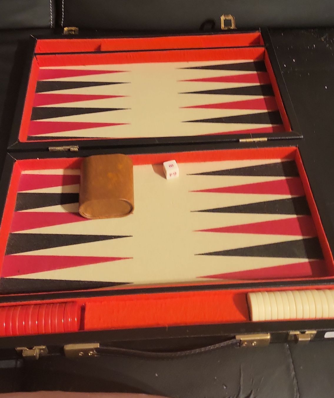 Giochi: Backgammon vintage complet - Jeu de société classique – Usato da Penthalaz venduto da yve_wsq8