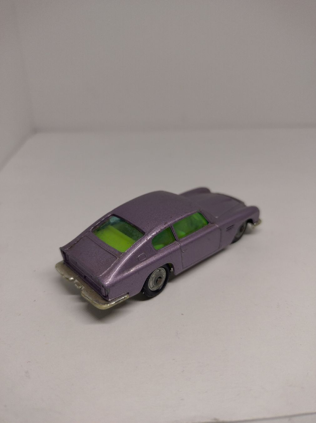 Matchbox Modellautos: Husky, Aston Martin DB6 – Gebraucht aus La Chaux-de-Fonds von Pierrot8404 2