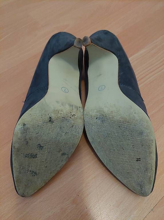 Chaussures femmes: Dunkelgraue Pumps – D'occasion à Gossau SG par sus_bkb7 3