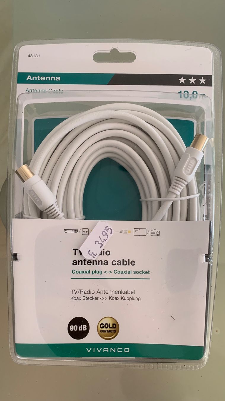 Cavi: TV/Radio Antennenkabel, 90dB – Nuovo e nell'imballaggio originale da Gossau SG venduto da ismetinho