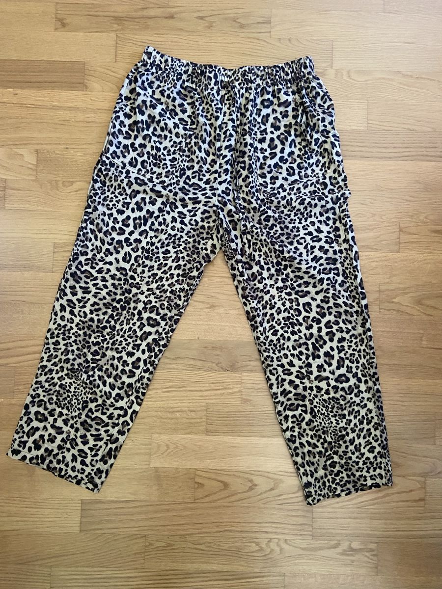 Shein Pantaloni: Pantalon fin léopard  – Nuovo (secondo la descrizione) da Berlens venduto da aye_lf66