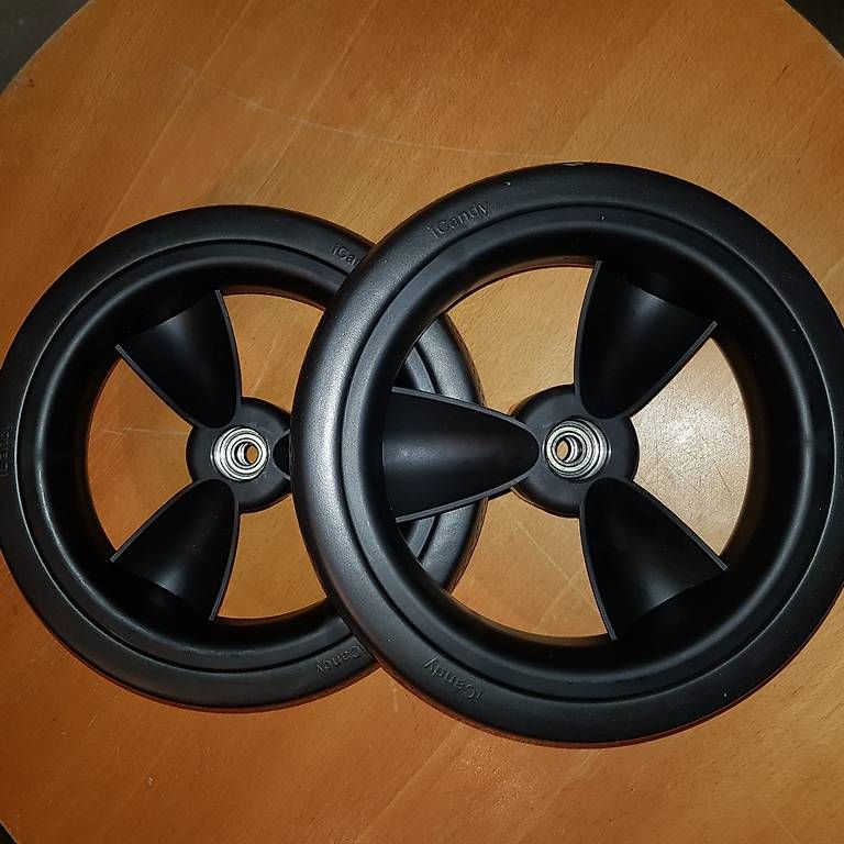 Carrozzine: I Candy Peach 3 Hinterräder schwarz – Usato da Winterthur venduto da Happy-Baby 2