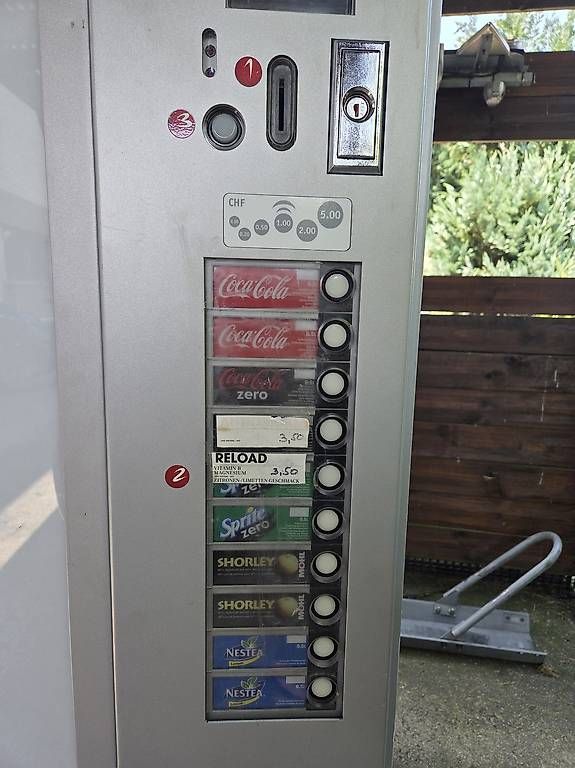 Sonstiges für die Gastronomie & Hotel: Automate à boissons – Gebraucht aus Les Evouettes von jupjup