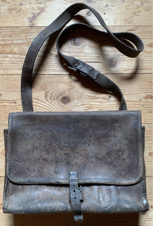 Ledertasche der CH Armee 1