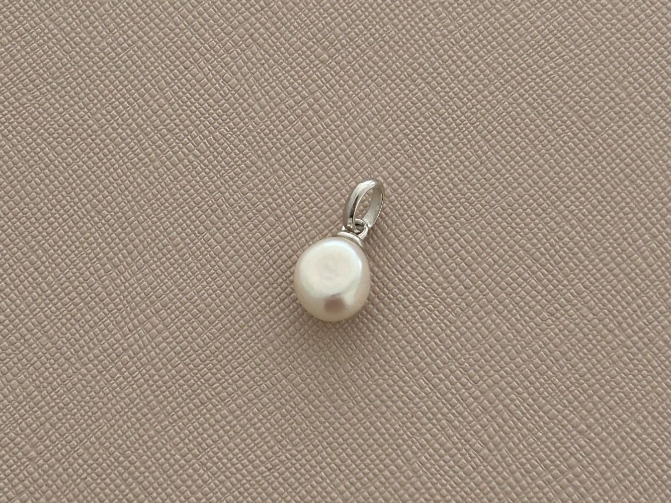 Thomas Sabo Pendentifs: Thomas Sabo Connect Charm mit Süsswasserzuchtperle – Neuf (Voir description) à Rheinfelden par Boutique_Luxe 1