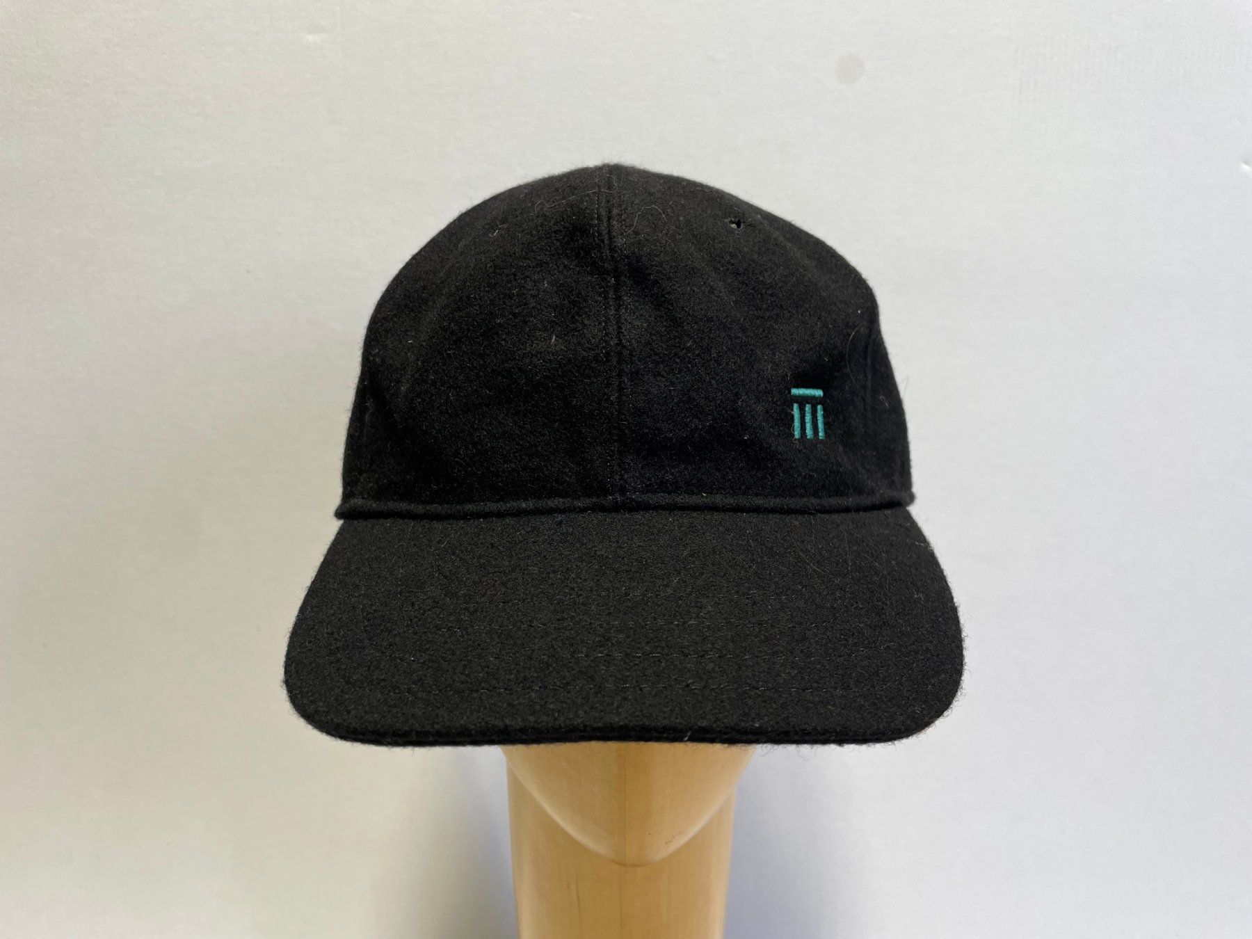 Copricapi, berretti & cappellini: Vintage Y2K Cap Wool Olympic Museum Lausanne – Usato da Zürich venduto da le_souk