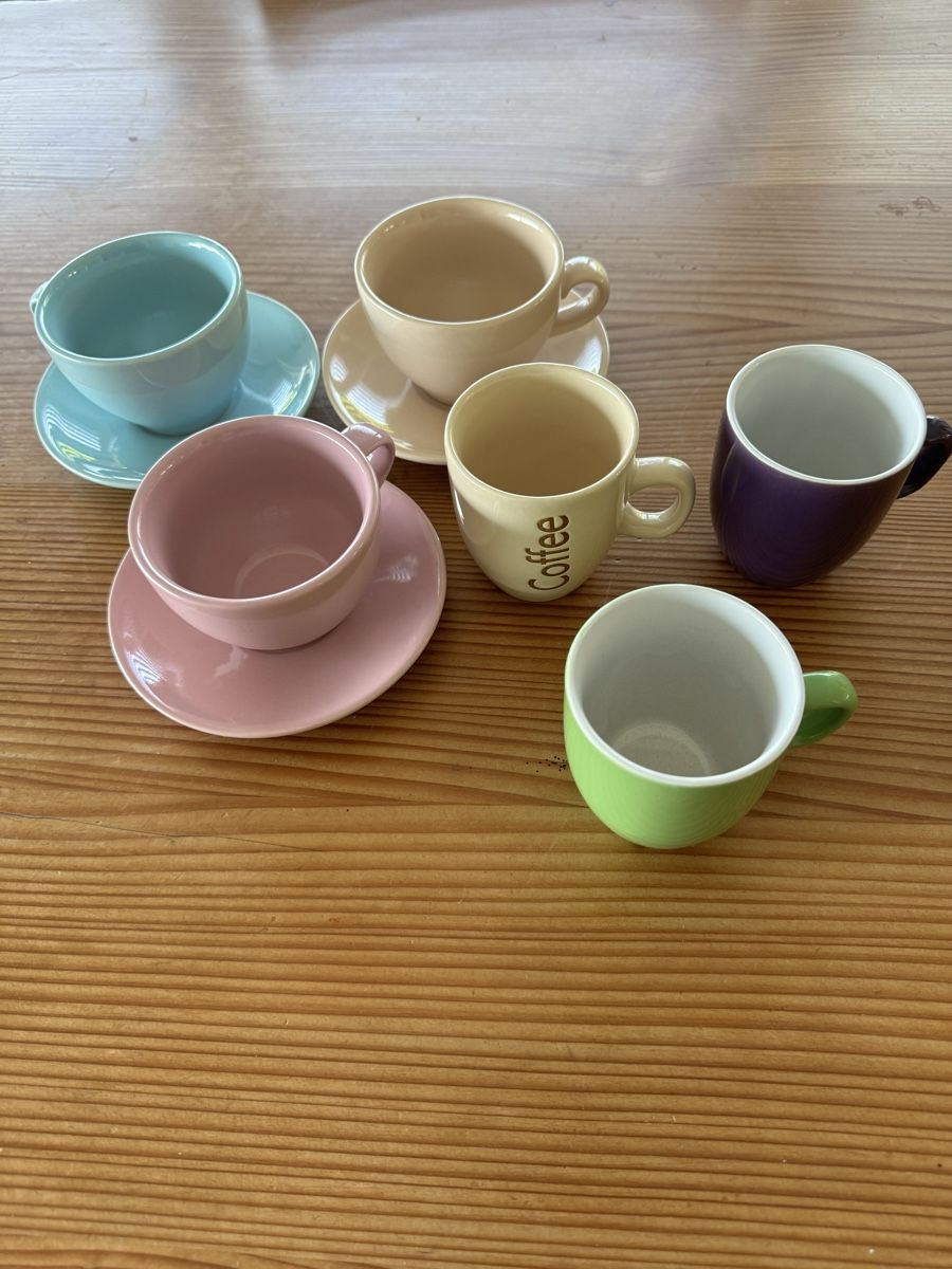 Tassen: Kaffeetassenset 6er Set farbig  – Gebraucht aus Lanzenhäusern von Galaa 1
