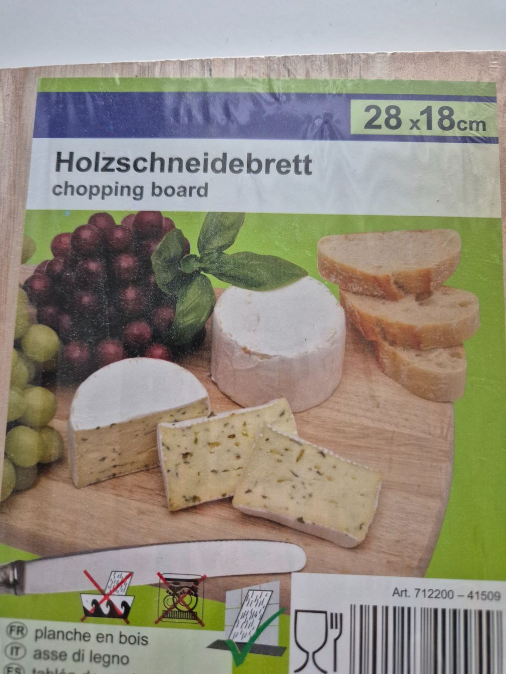 Elettrodomestici da cucina: Holz-Schneidebrett (Neu) – Nuovo e nell'imballaggio originale da Zürich venduto da pau_y8mv 1