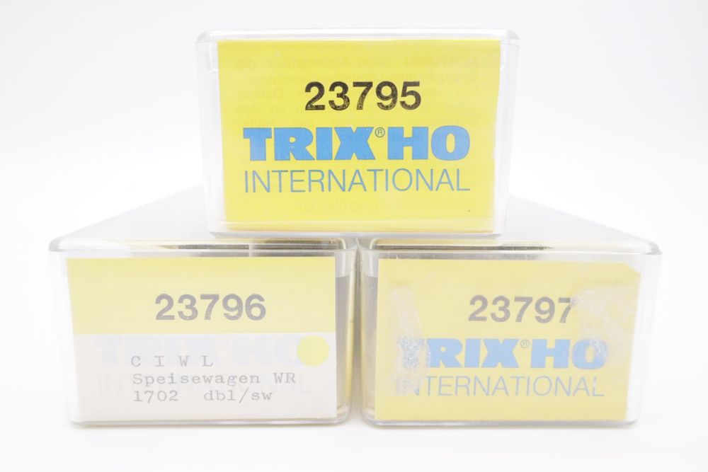Trix Modelleisenbahnen: Trix 23795, 96, 97 CIWL Personenwagen H0 DC – Gebraucht aus Basel von Railfun 6