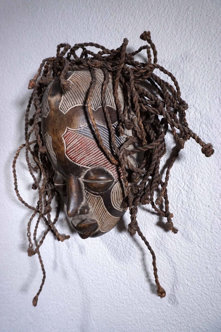 Masken: Holzmasken, afrikanischer(?) Stil – Gebraucht aus St. Gallen von Acer0110 1