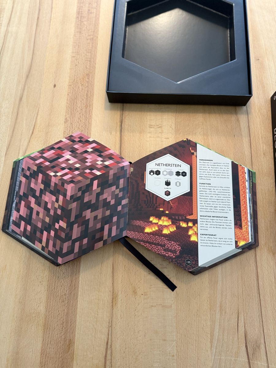Bücher: Minecraft Blockpedia – Gebraucht aus Frauenfeld von Loriseract 2