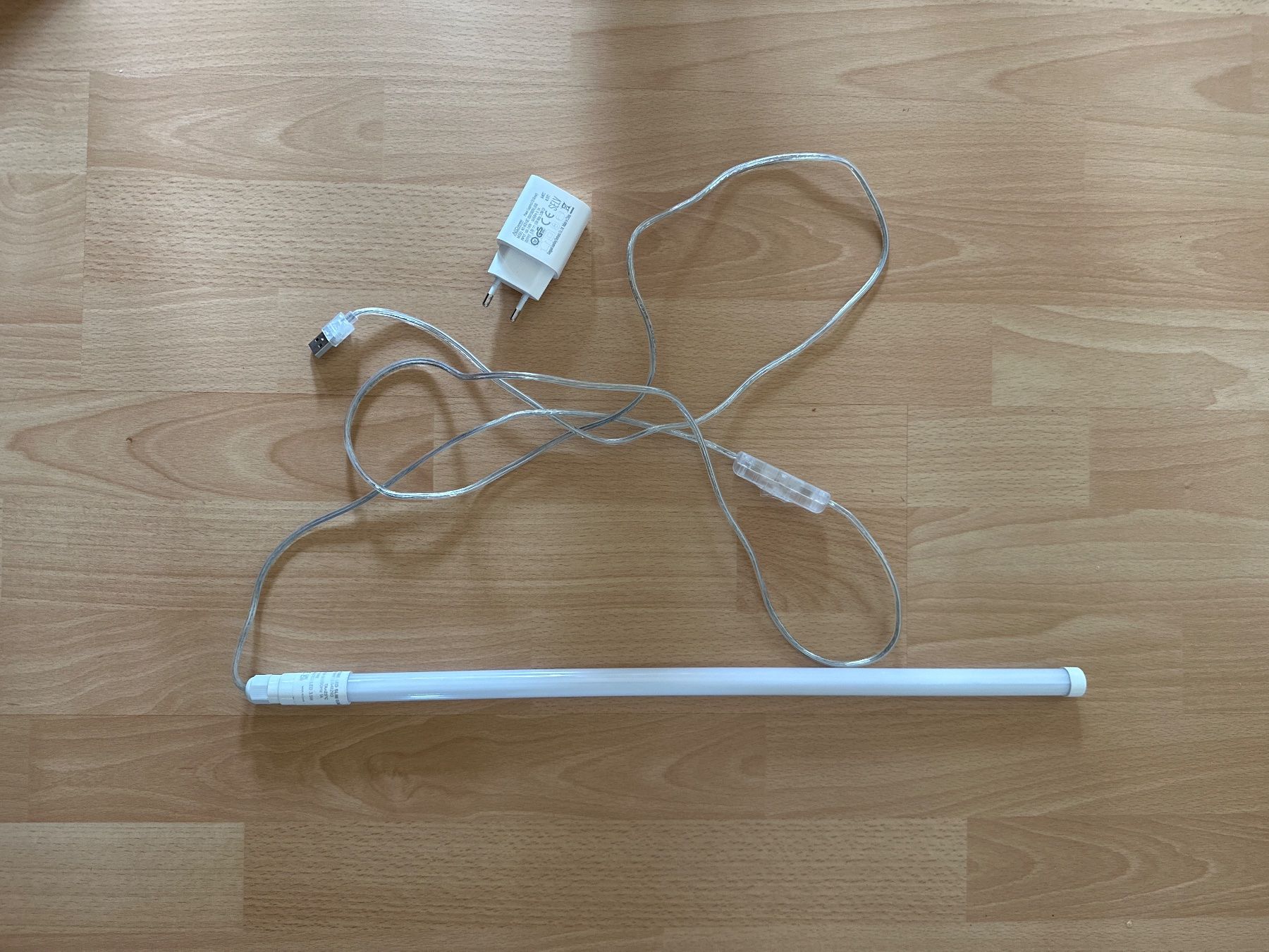 Hay Lampade: Hay - Neon Tube LED Warm White – Usato da Luzern venduto da Stefr
