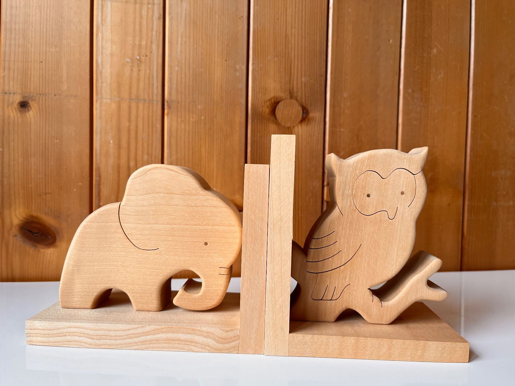 Altro in Decorazioni & Accessori: WWF Buchstützen Holz – Usato da Saanen venduto da Tricha02