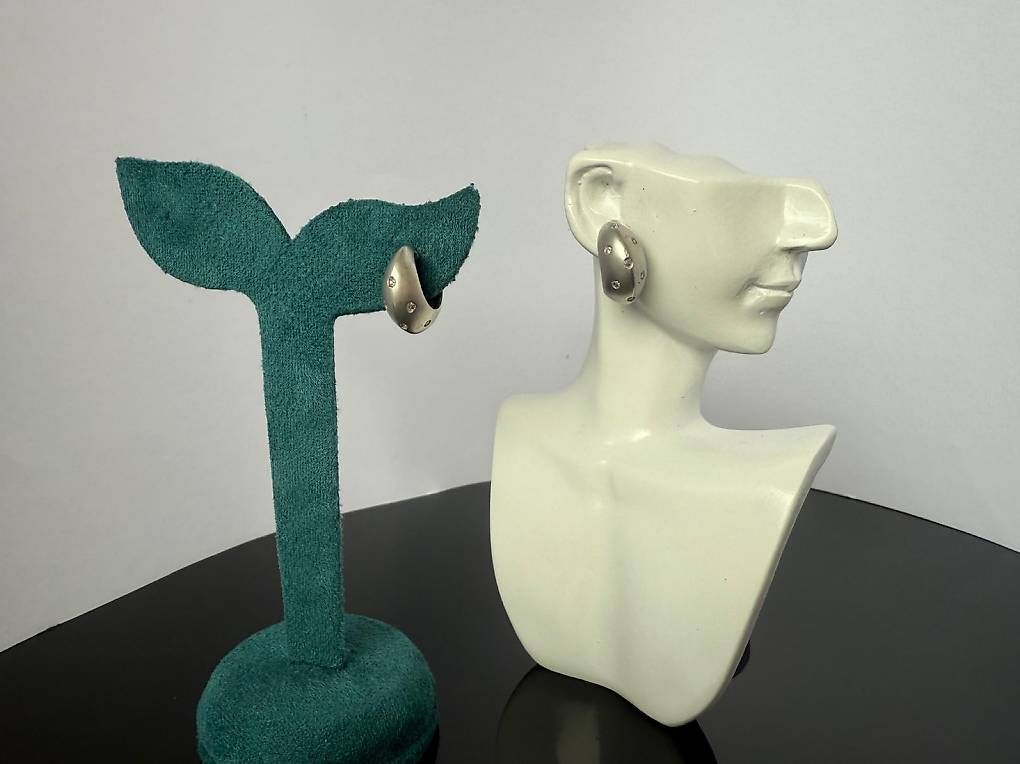 Orecchini pendenti & Orecchini a lobo: Gold Ohrringe mit funkelnden Diamanten – Usato da Bützberg venduto da neo_yrk7 1