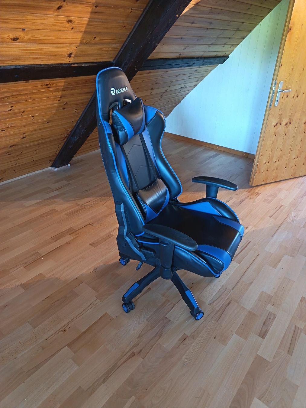TecTake Sedie: Tectake Racing Gaming Stuhl – Usato da Laupen ZH venduto da Marlin.Stauffer