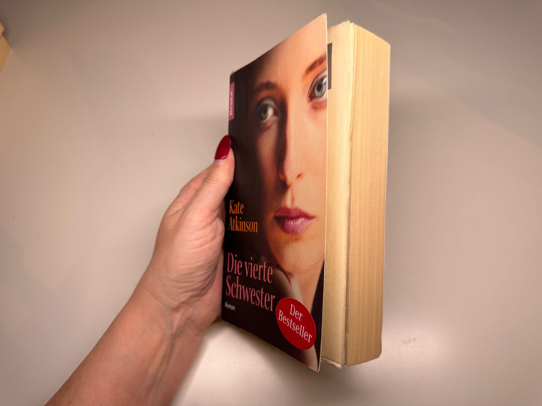 Libri: ROMAN: Kate Atkinson, Die vierte Schwester – Usato da Grosswangen venduto da Deutsche_Romane 1