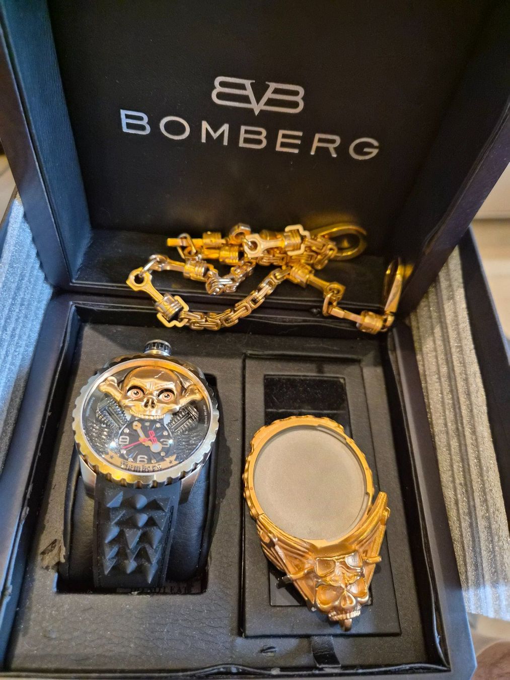 Bomberg Orologi: Bomberg Skull Rider Automatic Gold Edition – Nuovo (secondo la descrizione) da Chabrey venduto da Horology 5