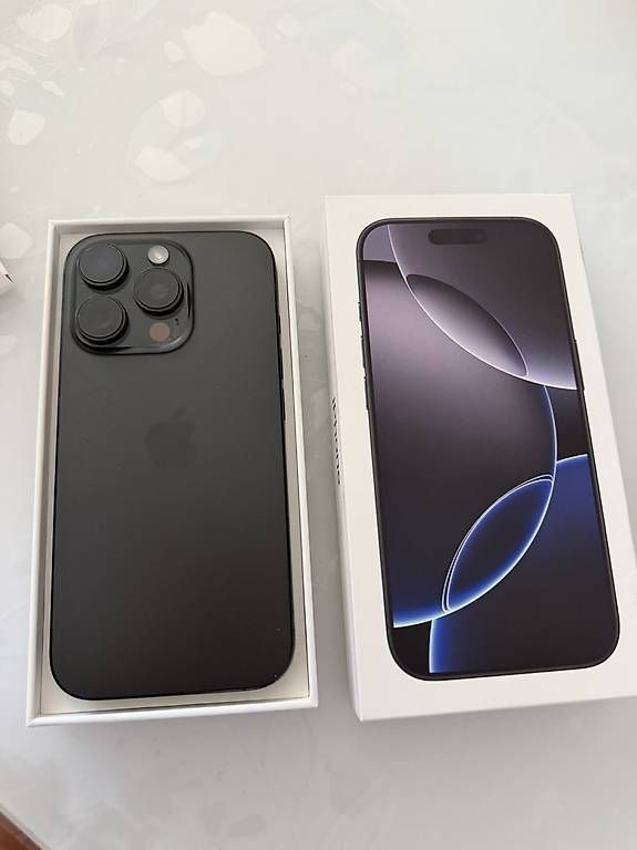 Portables: Iphone 16 Pro  – D'occasion à Gams par nre_b6s7 2