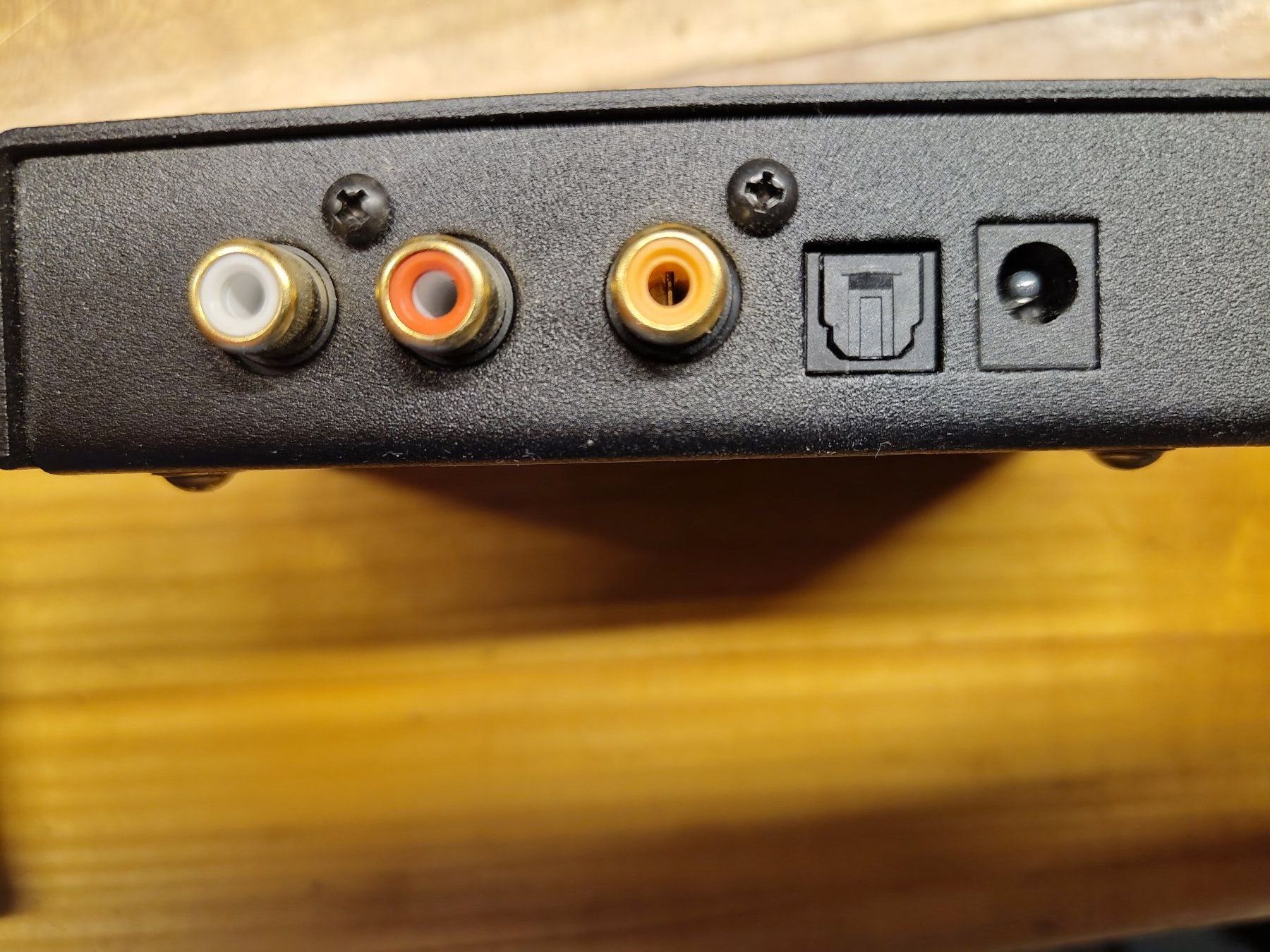 Pro-ject Convertisseurs: Project DAC Box TV – Défectueux à Bern par 70hemicuda 1