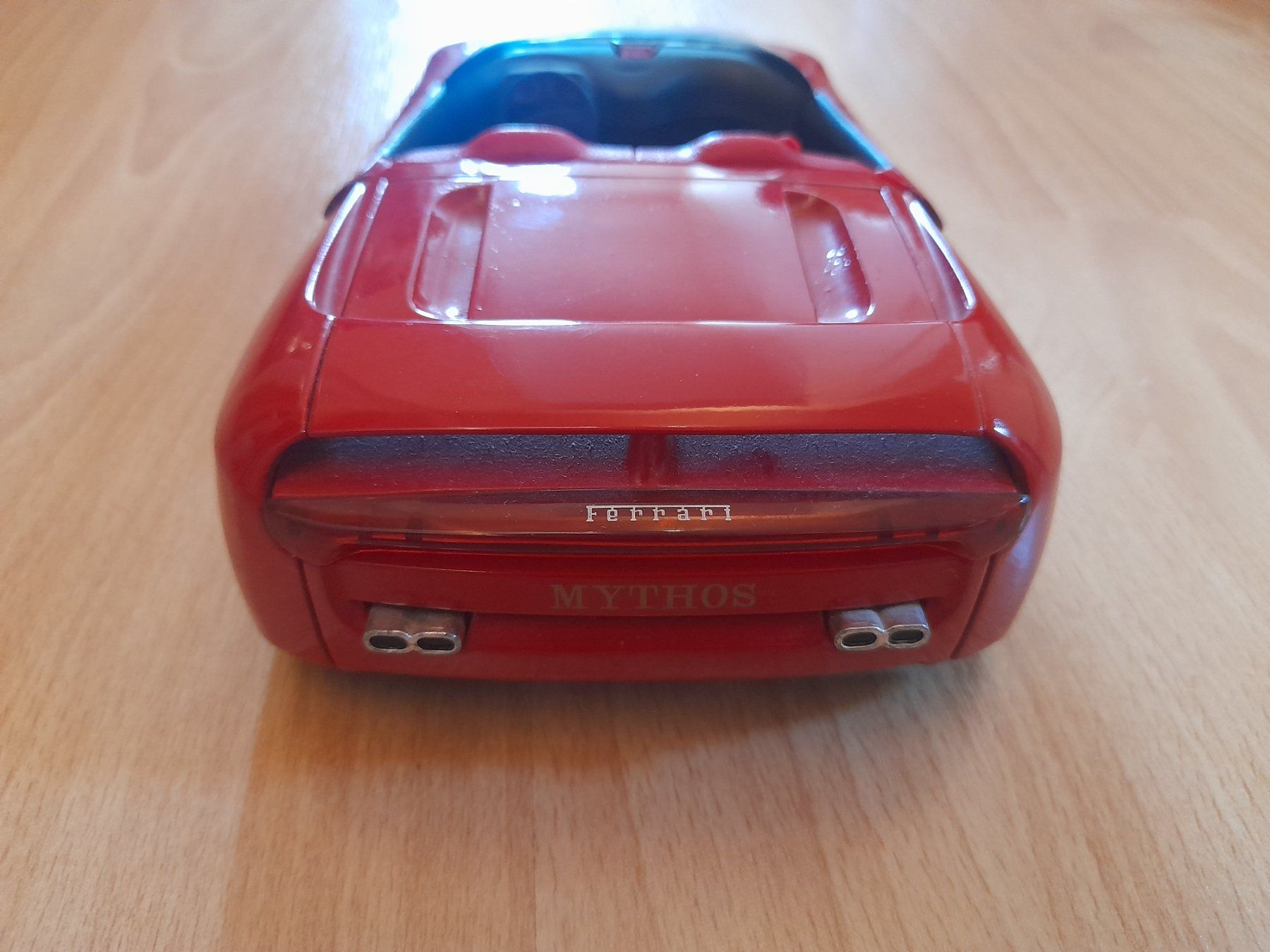 Revell Modellini d'auto: Revell 1:18 Ferrari Mythos Modellauto – Usato da Lustmühle venduto da chevi03 4