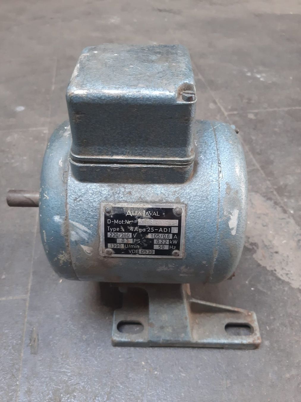 Motoren: Elektromotor Alfa-Laval 0.3 PS – Gebraucht aus Liebefeld von Gnews